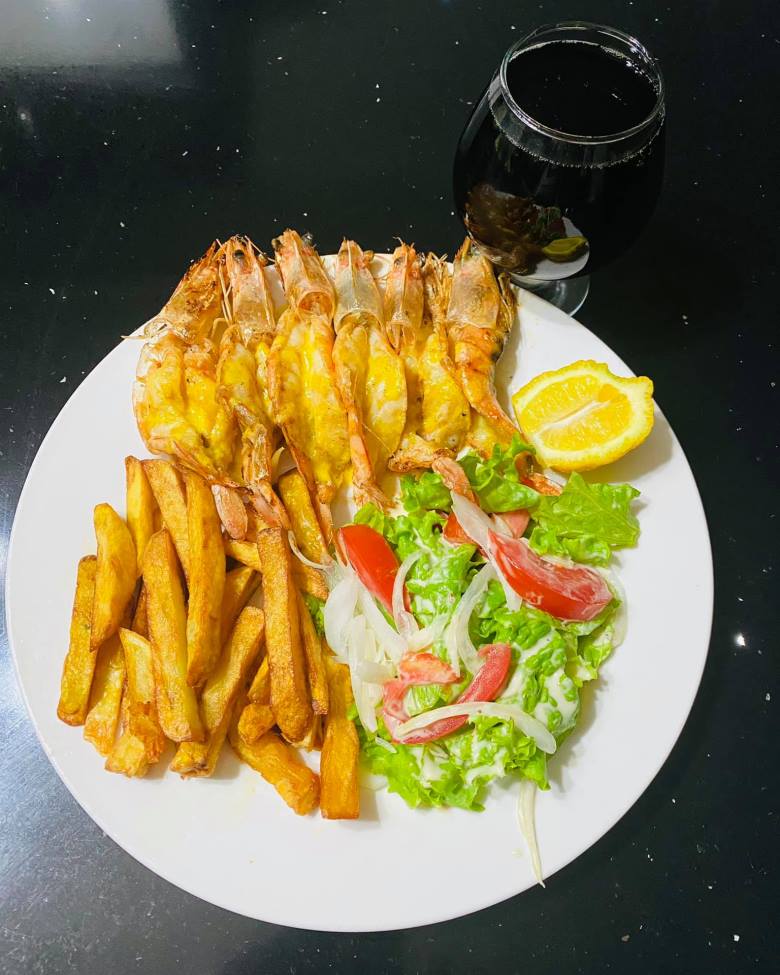 Restaurant – Hive Apartments